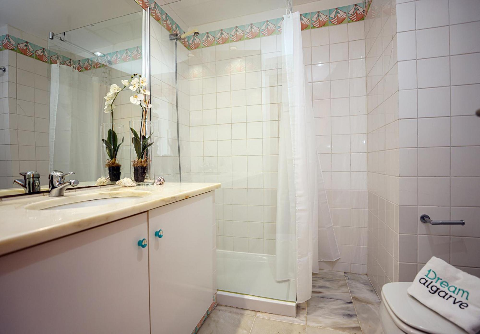 A65 - Marina Moor Apartment In Lagos Bagian luar foto
